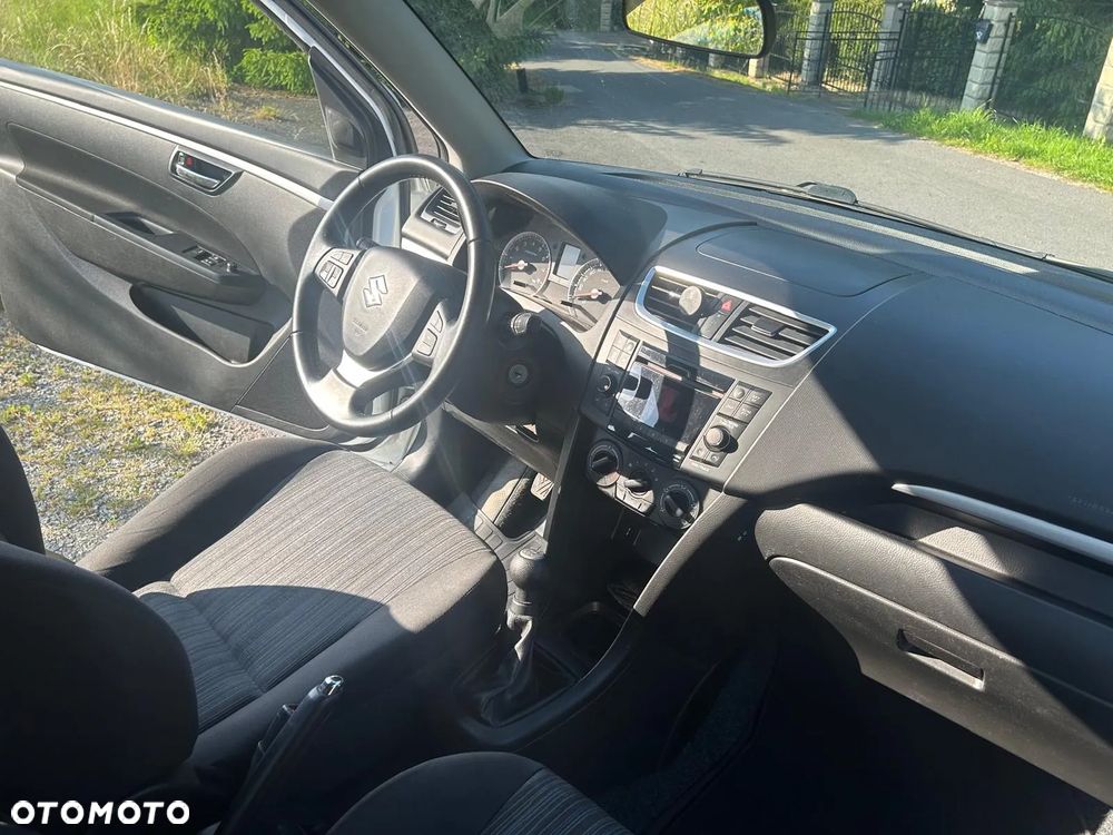 Suzuki Swift 1.2 Club - 12