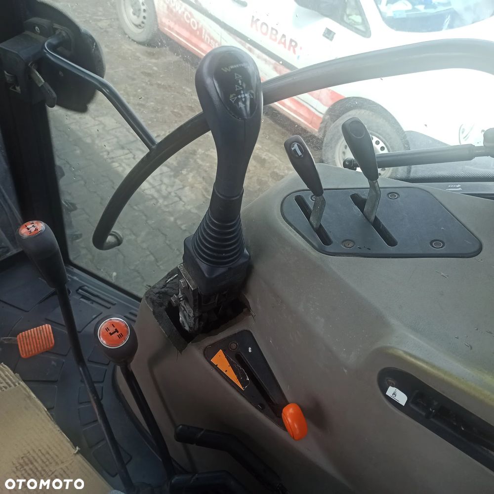 New Holland TG230 - 9