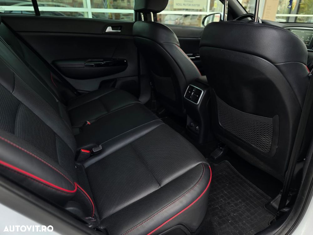 Kia Sportage 2.0 CRDI AWD Eco-Dynamics+ (48V M-H) Aut. GT LINE - 22