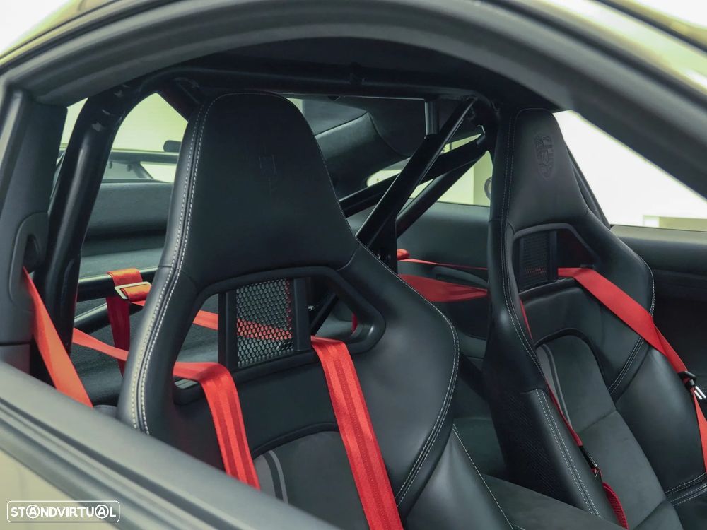 Porsche 911 Série F - 47