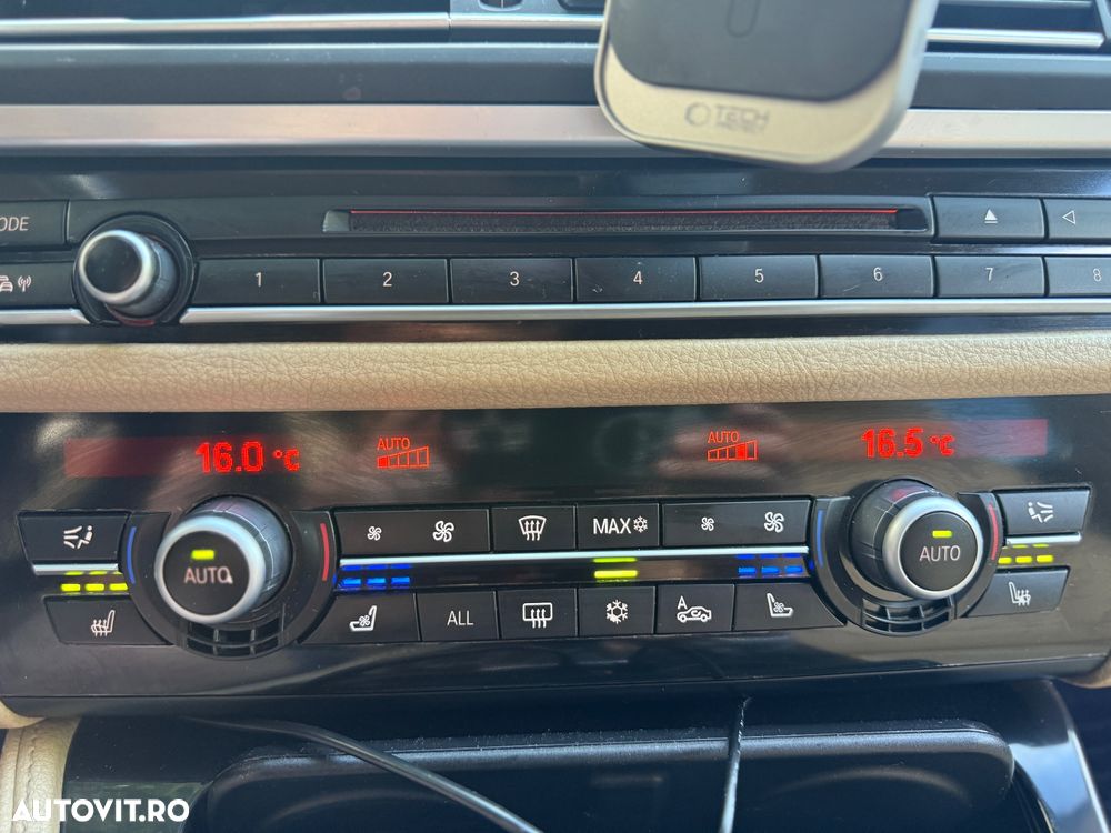BMW Seria 5 520d Sport-Aut. - 18