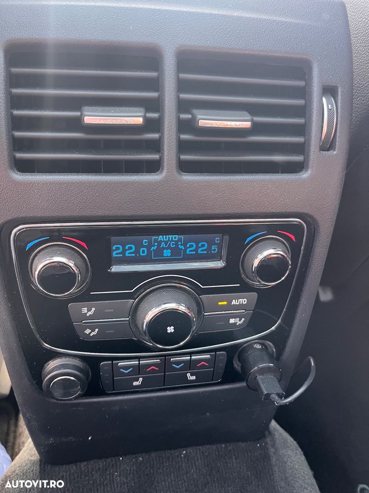 Jaguar F-Pace 30d AWD R-Sport - 7