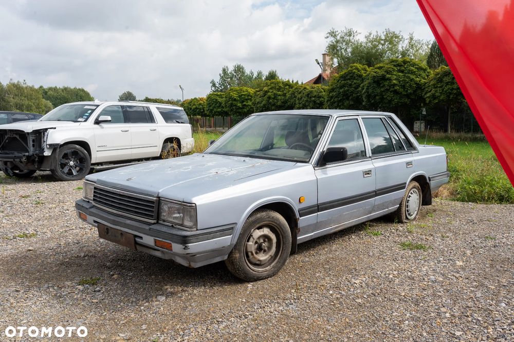 Nissan Laurel - 13