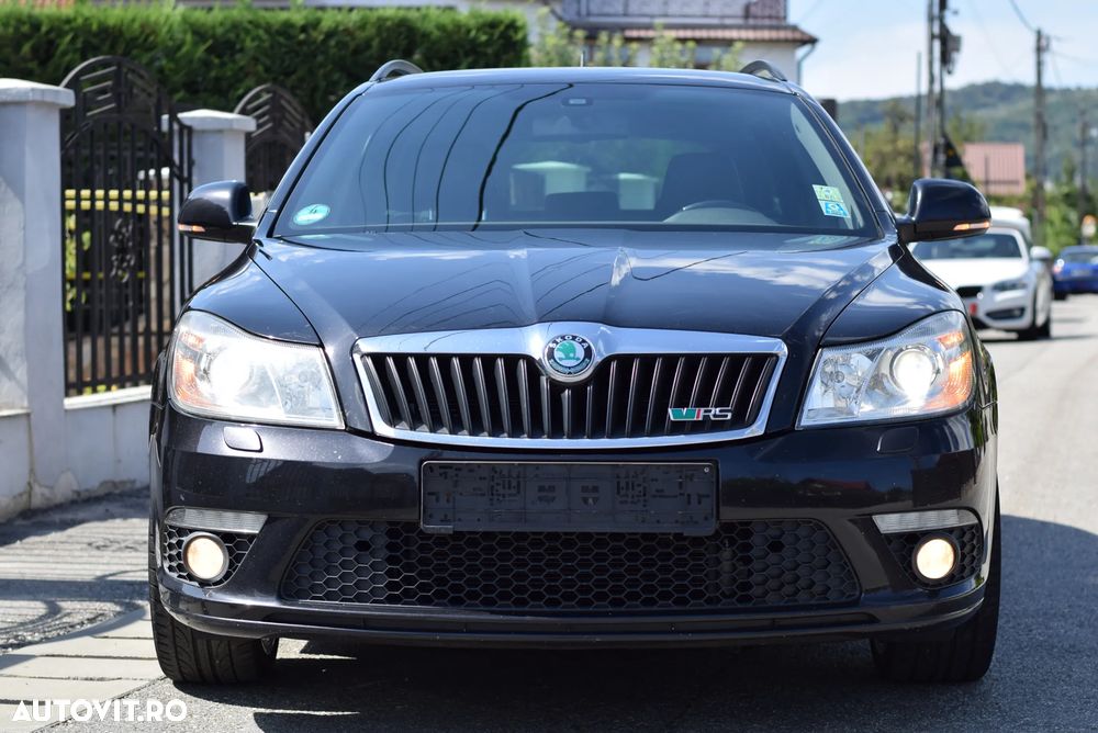 Skoda Octavia 2.0 TDI DPF DSG RS - 2