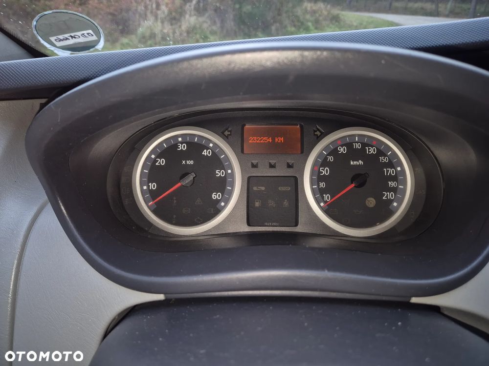 Renault Trafic 2.0 dCi 115 FAP Grand Passenger Black Edition - 31