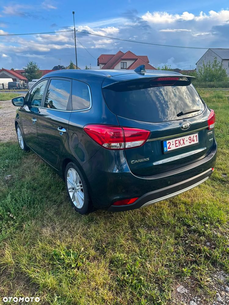 Kia Carens 1.7 CRDi 115 Dream Team Edition - 4