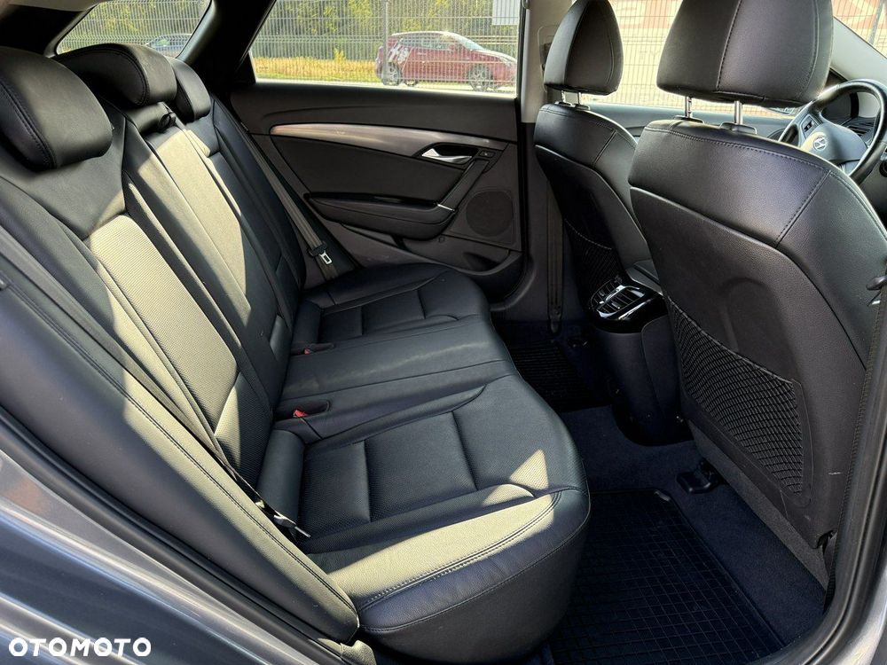 Hyundai i40 Kombi 1.7 CRDi Premium - 38