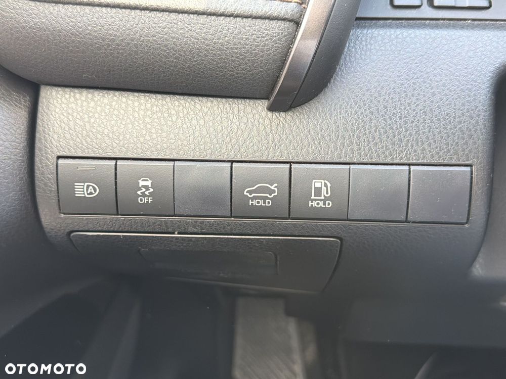 Toyota Camry 2.5 Hybrid Executive CVT - 14