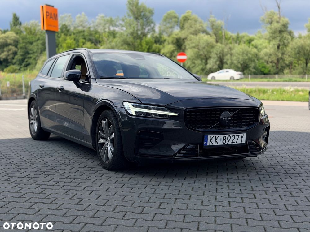Volvo V60 B3 B Plus Dark - 2
