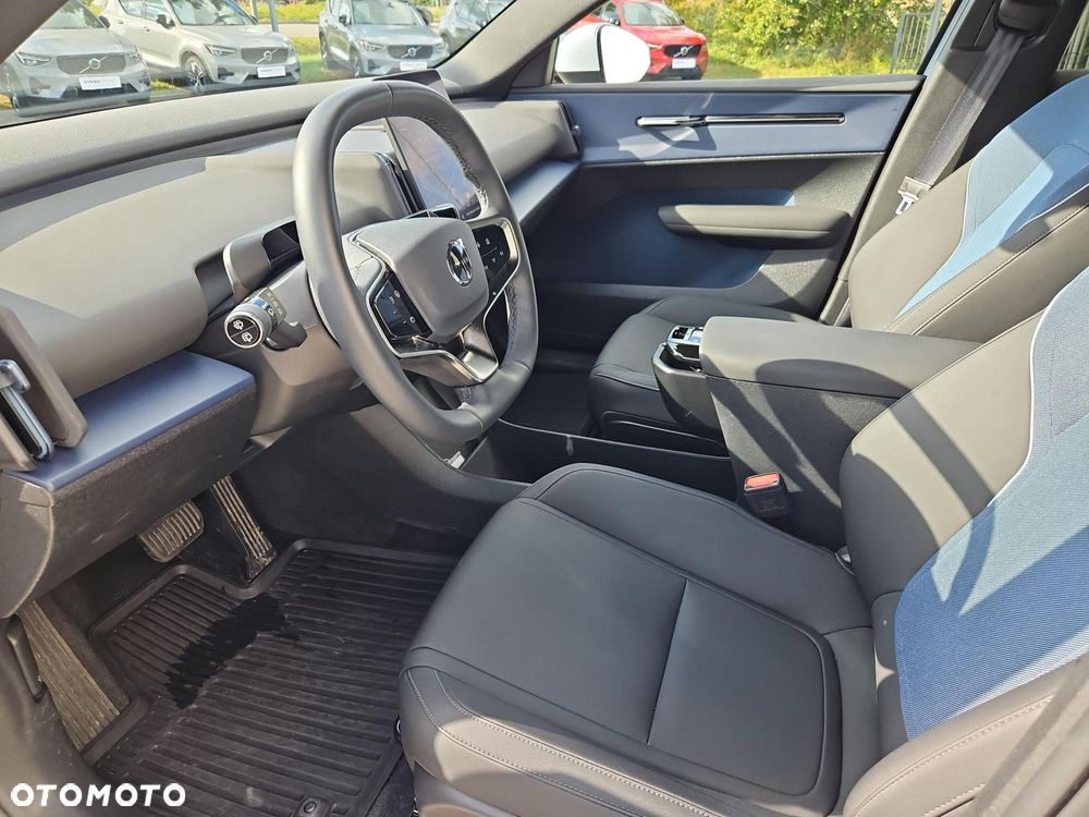 Volvo EX30 69kWh Single Motor Long Range Core - 9