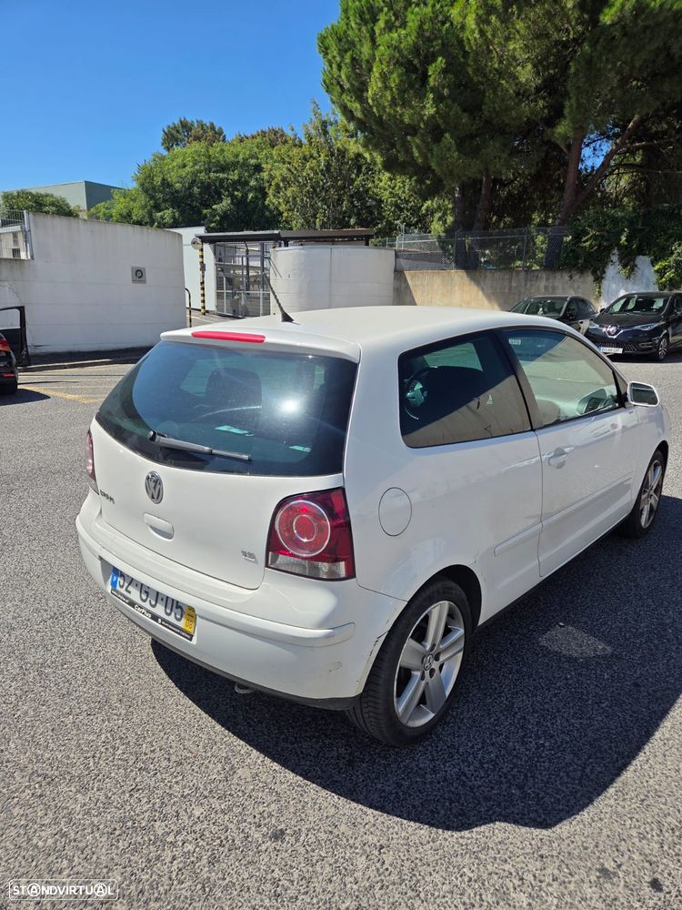 VW Polo - 2