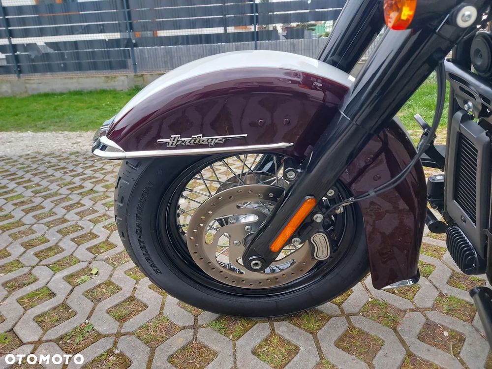 Harley-Davidson Softail Heritage Classic - 2