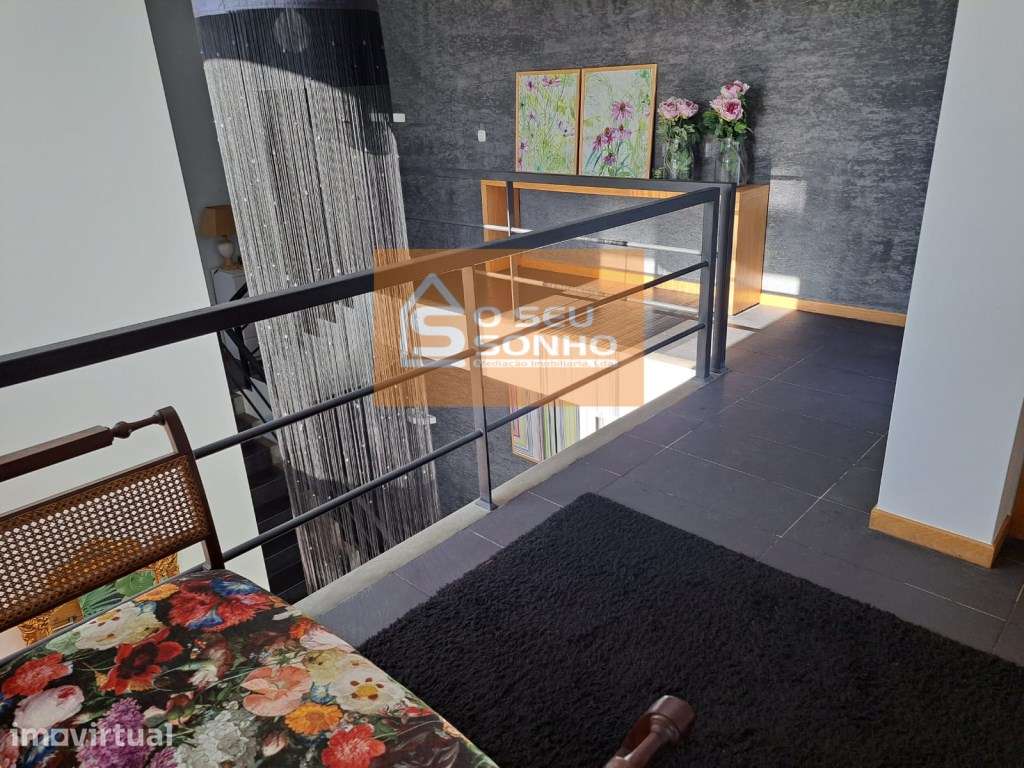 Moradia T4 com Vista Deslumbrante para a Serra - Grande imagem: 5/28
