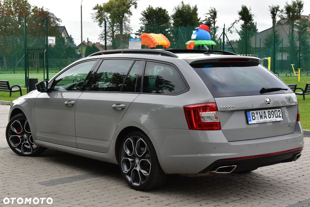Skoda Octavia 2.0 TDI DSG RS - 4