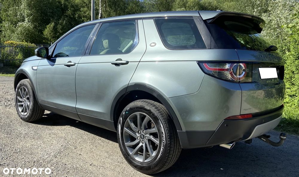 Land Rover Discovery Sport - 8