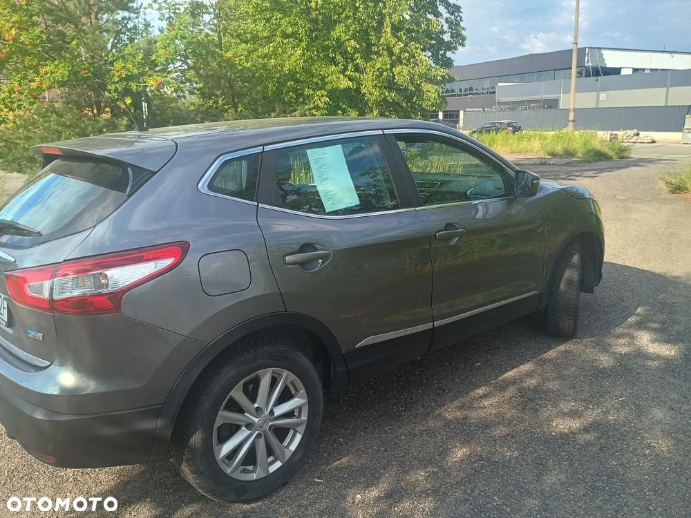 Nissan Qashqai 1.6 dCi 360 S&S - 18