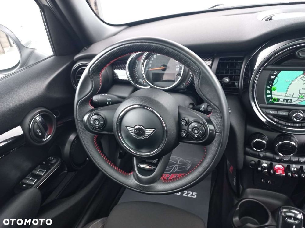 MINI John Cooper Works - 22