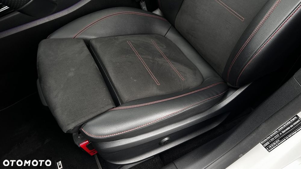 Mercedes-Benz CLA 220 4-Matic AMG Line 7G-DCT - 13