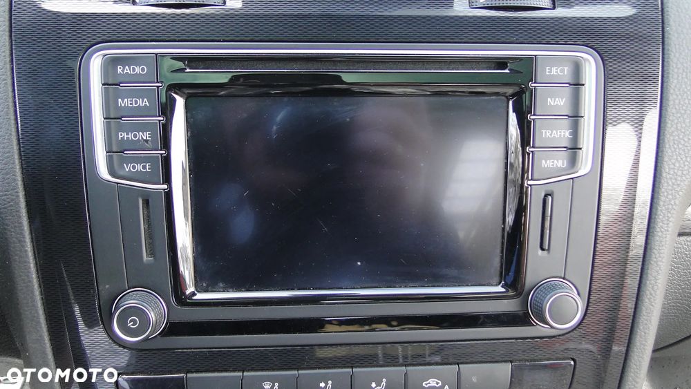 VW SCIROCCO PASSAT GOLF TIGUAN T-ROC RADIA NAWIGACJA 5C0035680B EUROPA - 2