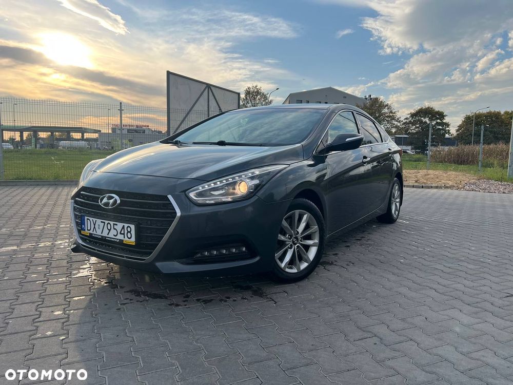 Hyundai i40 1.7 CRDi BlueDrive Business DCT - 1