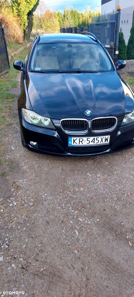 BMW Seria 3 320d xDrive - 13