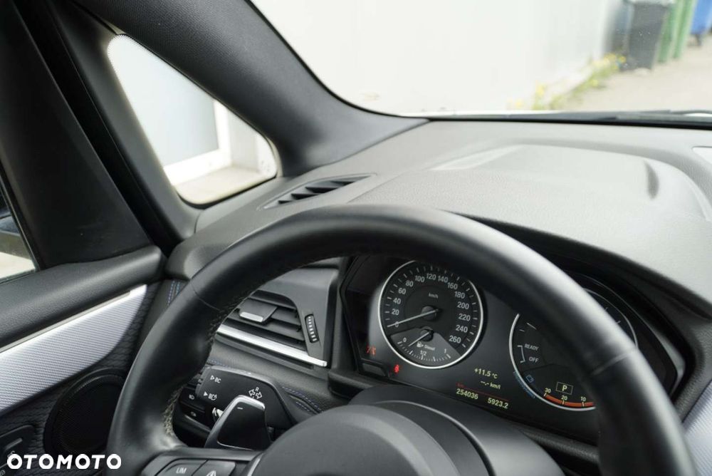BMW Seria 2 220d xDrive Sport-Aut M Sport - 19