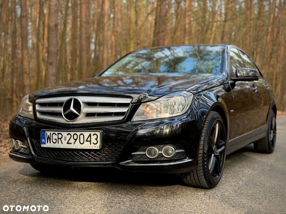 Mercedes-Benz Klasa C 180 BlueEFFICIENCY 7G-TRONIC Avantgarde - 3