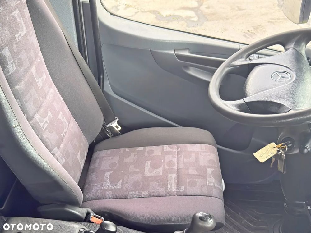 Mercedes-Benz 815 * HAKOWIEC + KONTENER 3,68 m * STAN BDB - 11