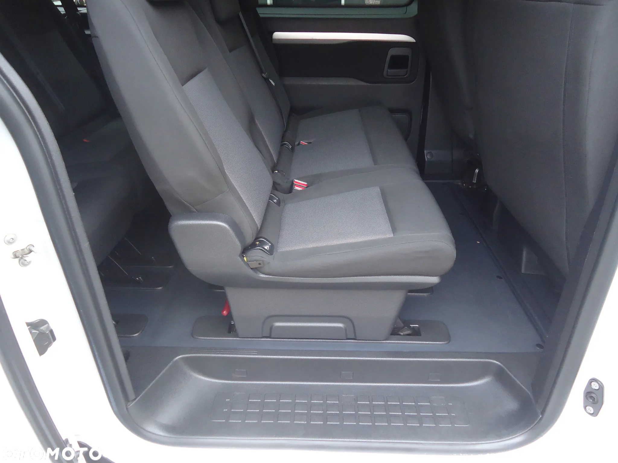 Toyota Proace Verso 2.0 D4-D Long Business - 25