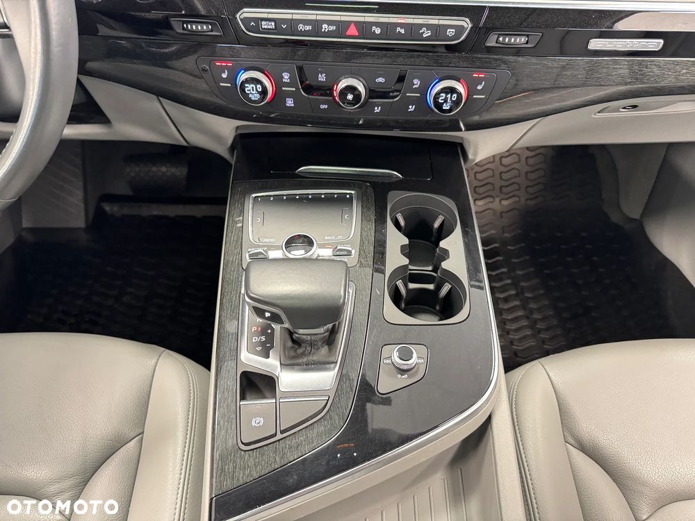 Audi Q7 - 20