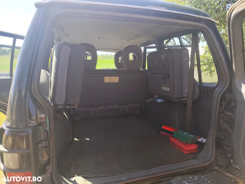 Mitsubishi Pajero - 10