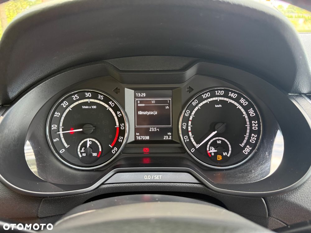 Skoda Octavia 2.0 TDI RS - 30