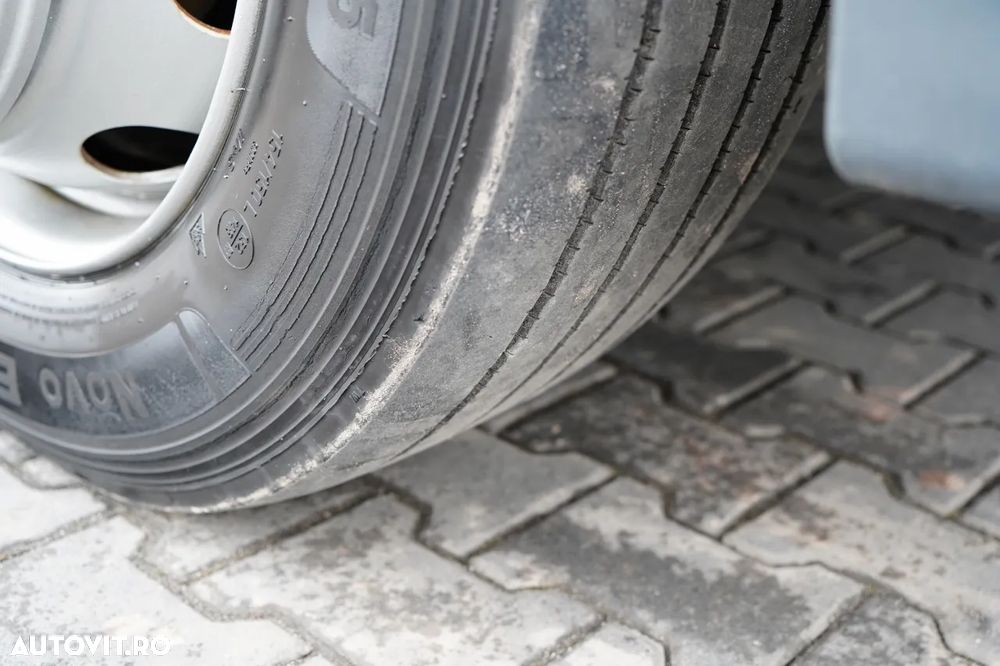 MAN TGM 12.290 / 4x2 / CAROSERIE REFRIGERATĂ 7.8 M / UNITATE THERMO KING T-1200 R / platformă ridicătoare spate / MULTIMEMBRU / DHOLLANDIA - 14