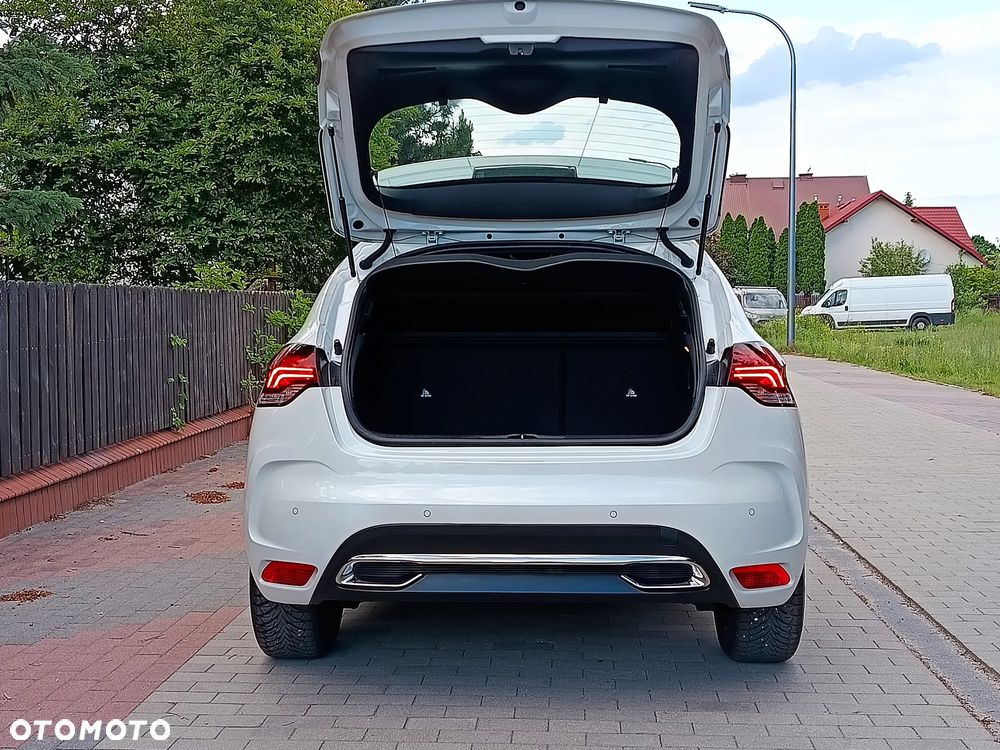 DS Automobiles DS 4 - 4