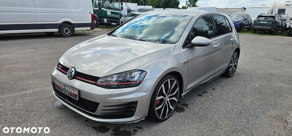 Volkswagen Golf GTI (BlueMotion Technology) DSG - 1