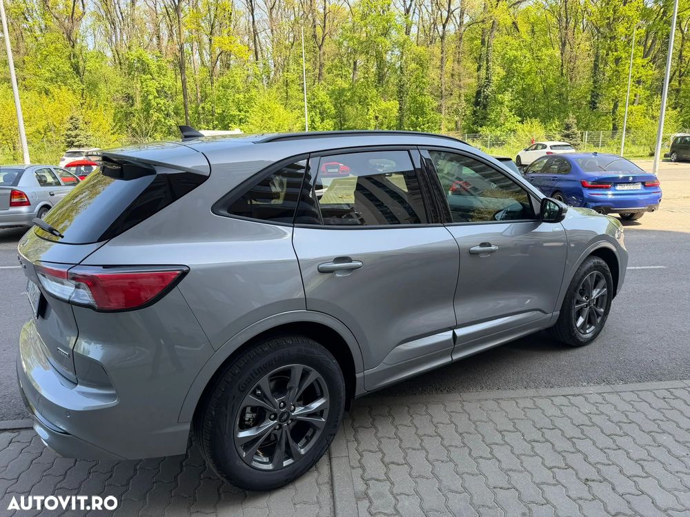 Ford Kuga - 3