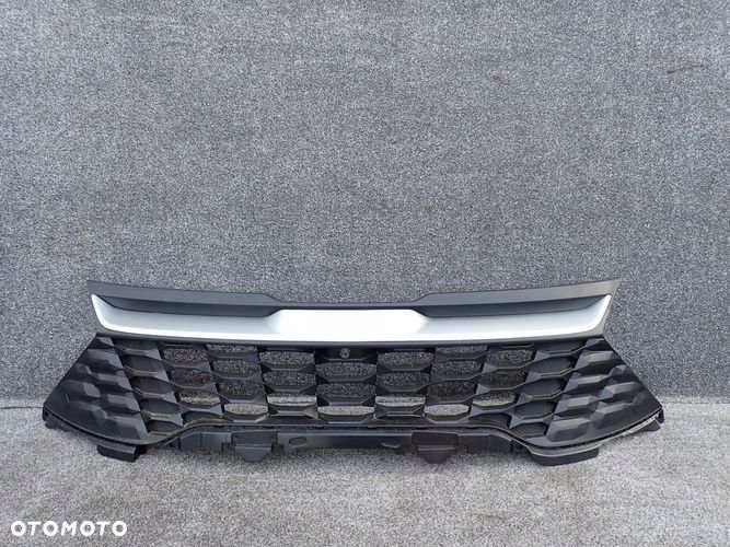 KIA SPORTAGE V 5 21- atrapa grill pod kamerę struktura - 1