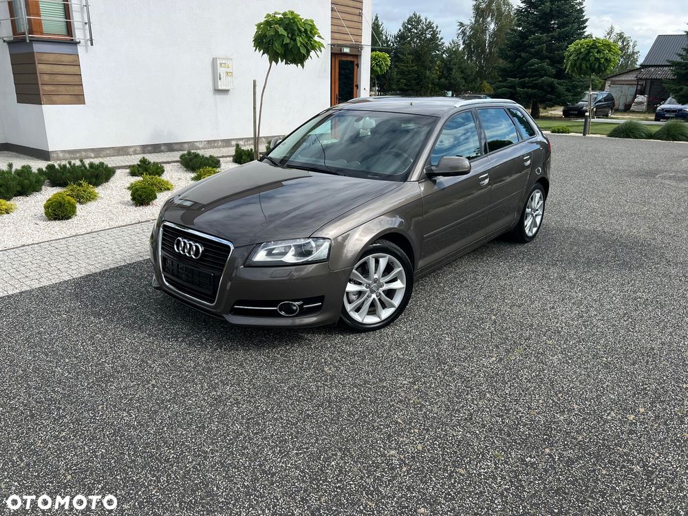 Audi A3 Sportback 2.0 TDI DPF quattro Ambition - 2