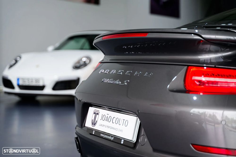 Porsche 911 (991) Turbo S PDK - 16