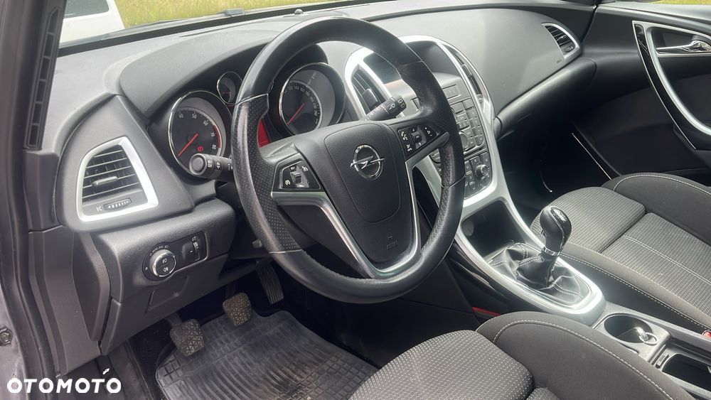Opel Astra 1.4 Turbo Edition Sport - 2