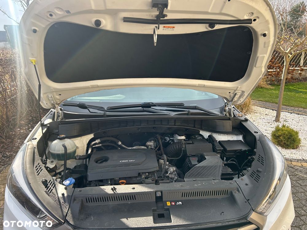 Hyundai Tucson 1.7 CRDI BlueDrive Comfort 2WD - 27