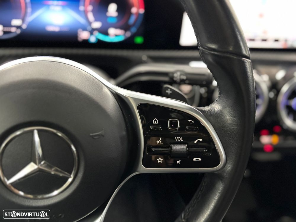 Mercedes-Benz A 250 e 8G-DCT Special Edition - 13