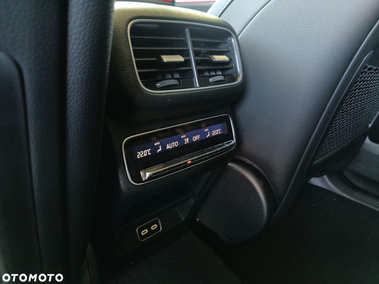 Mercedes-Benz GLE - 38