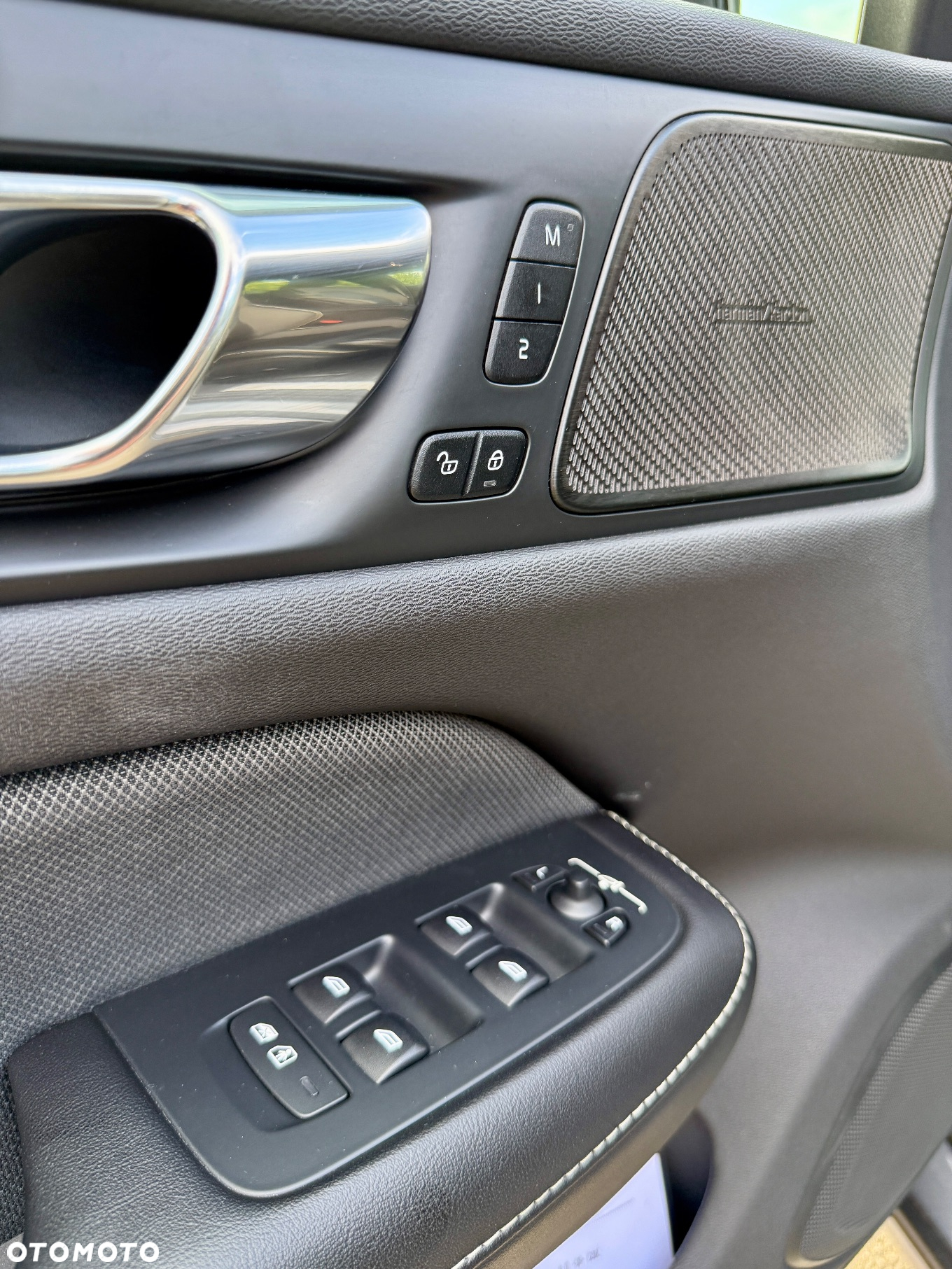 Volvo S60 T5 R-Design - 20