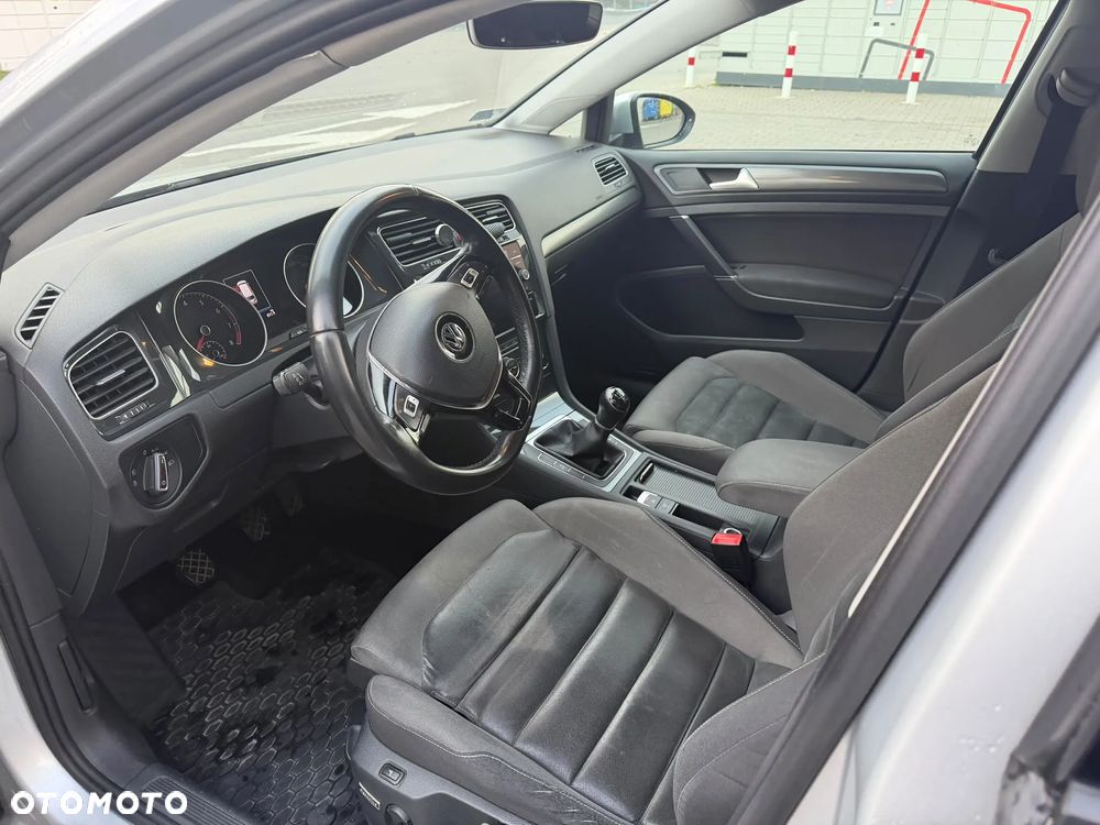 Volkswagen Golf 1.5 TSI BMT Evo Comfortline - 22