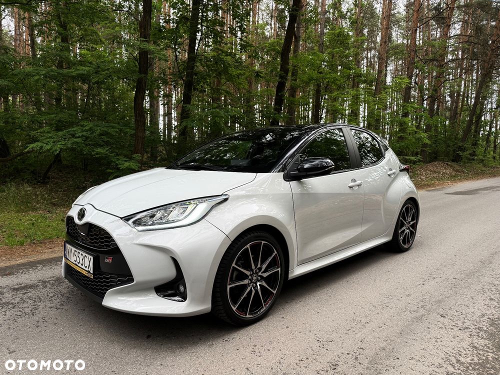 Toyota Yaris Hybrid 1.5 Executive - 1