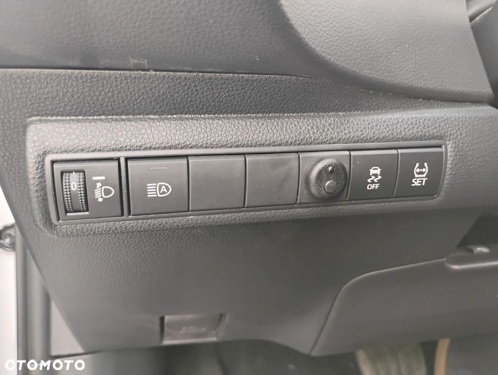 Toyota Corolla 1.8 Hybrid Active - 17