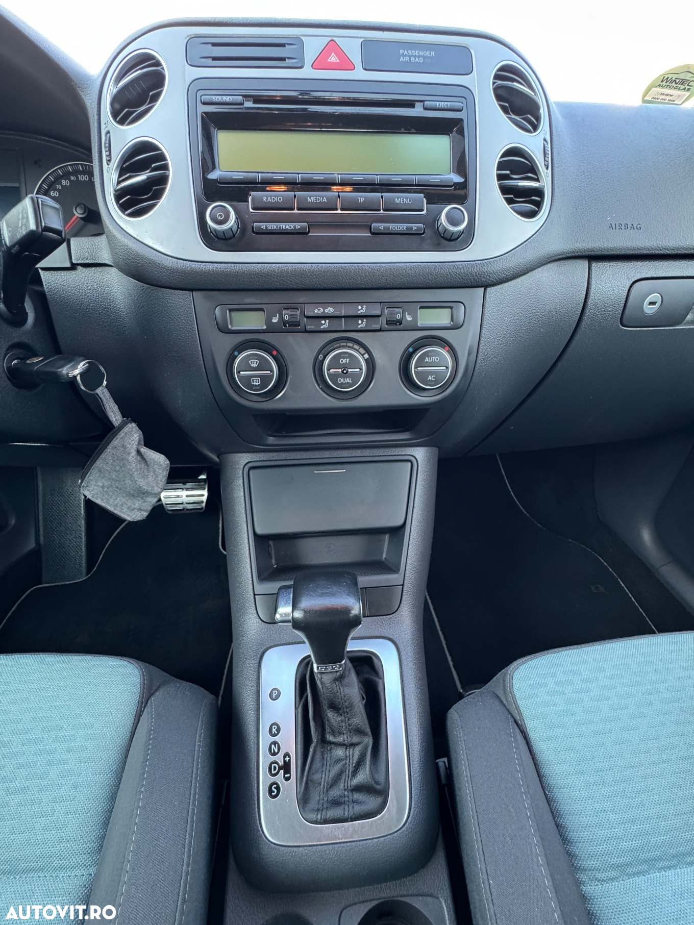 Volkswagen Golf Plus 1.9 TDI DPF DSG CrossGolf - 13
