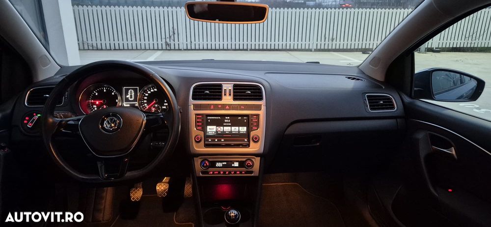 Volkswagen Polo 1.4 TDI (Blue Motion Technology) Highline - 5