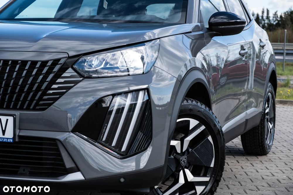 Peugeot 2008 PureTech mHEV Active e-DCS6 - 11